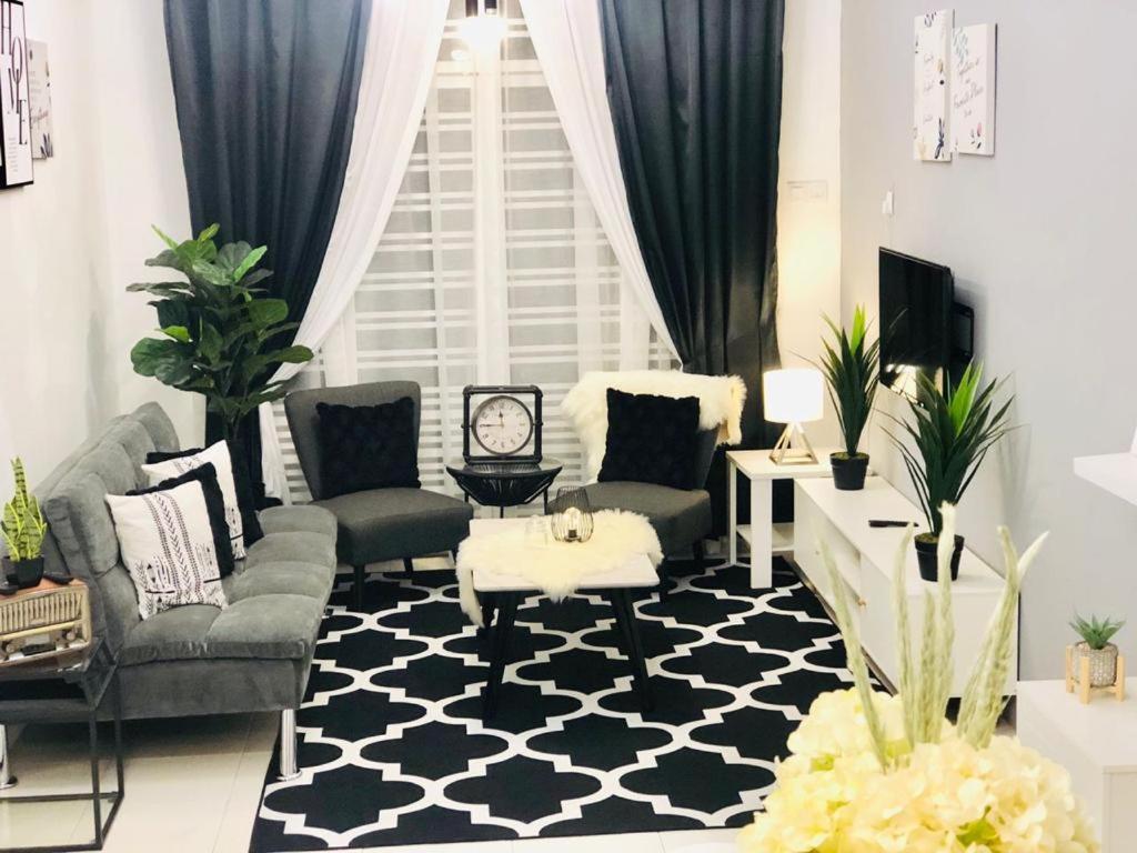 Villa Pool Kepala Batas Kampong Hilir  Ngoại thất bức ảnh