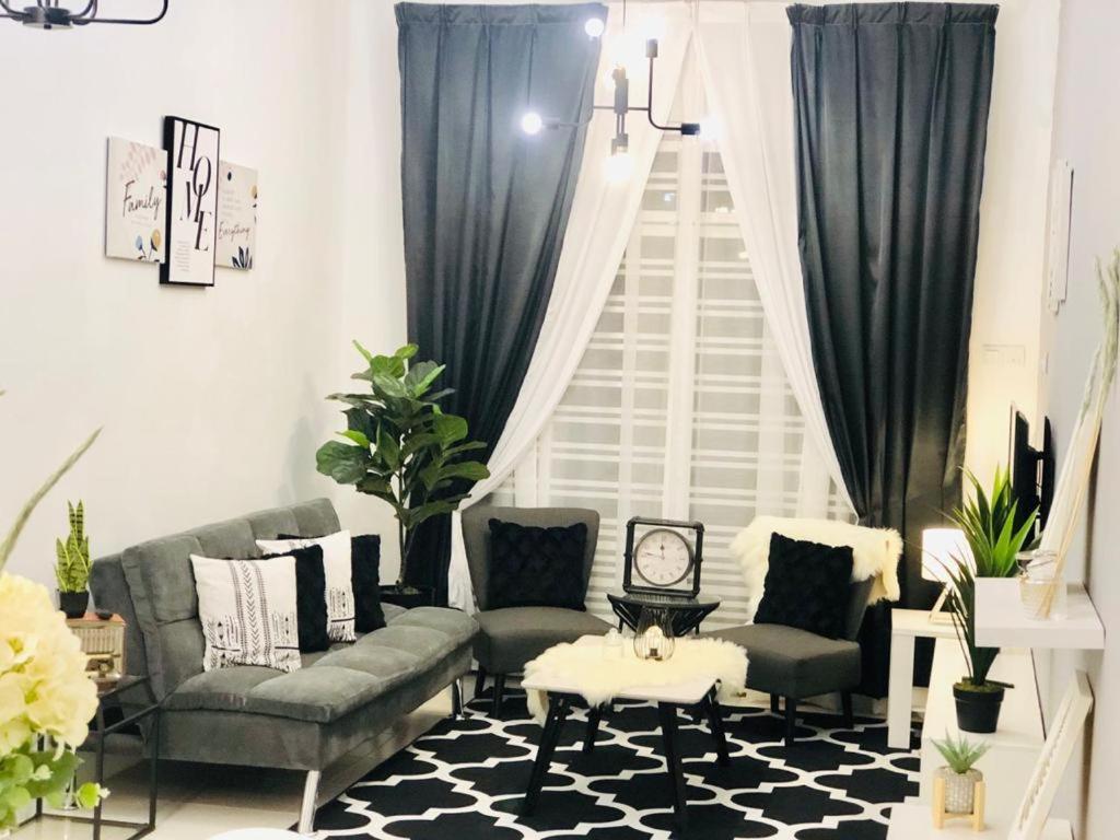 Villa Pool Kepala Batas Kampong Hilir  Ngoại thất bức ảnh