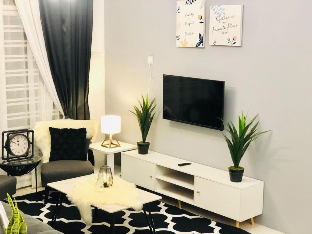 Villa Pool Kepala Batas Kampong Hilir  Ngoại thất bức ảnh