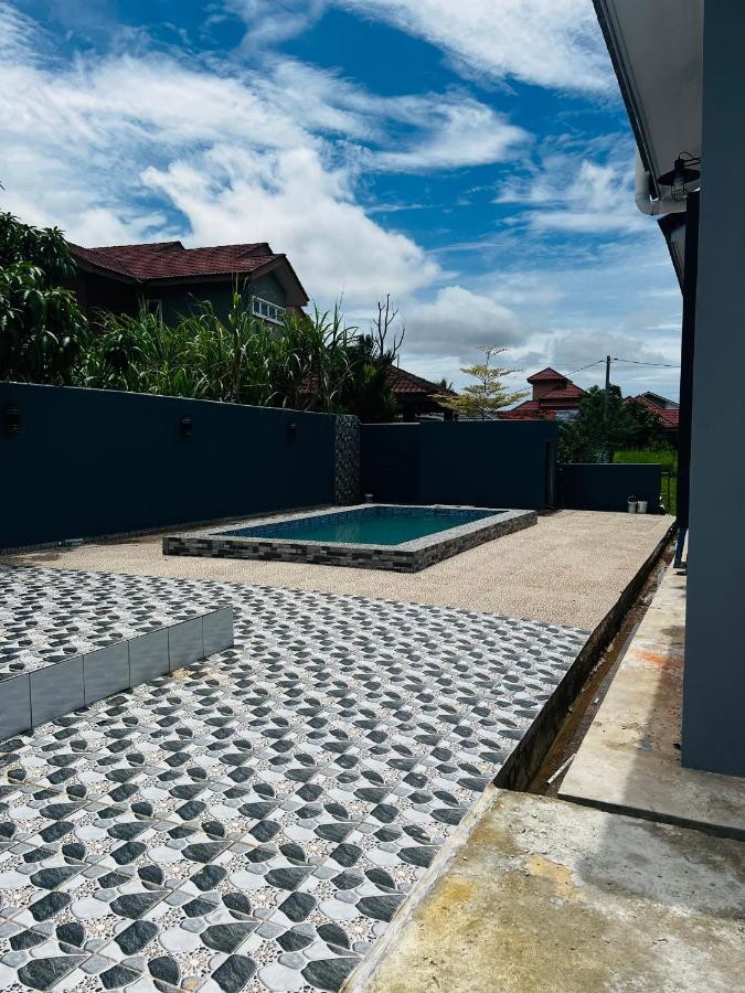 Villa Pool Kepala Batas Kampong Hilir  Ngoại thất bức ảnh
