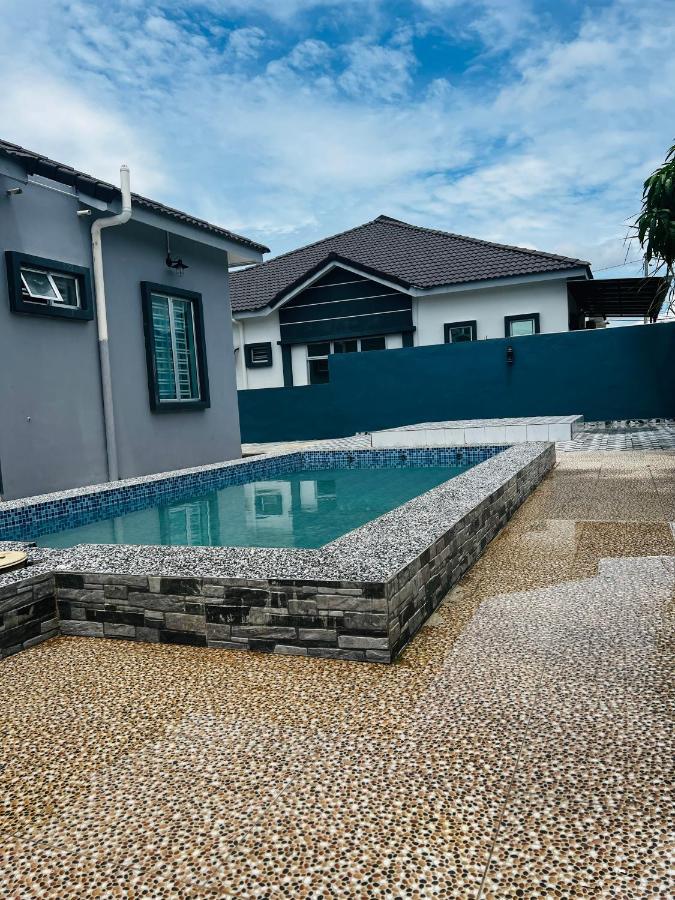 Villa Pool Kepala Batas Kampong Hilir  Ngoại thất bức ảnh