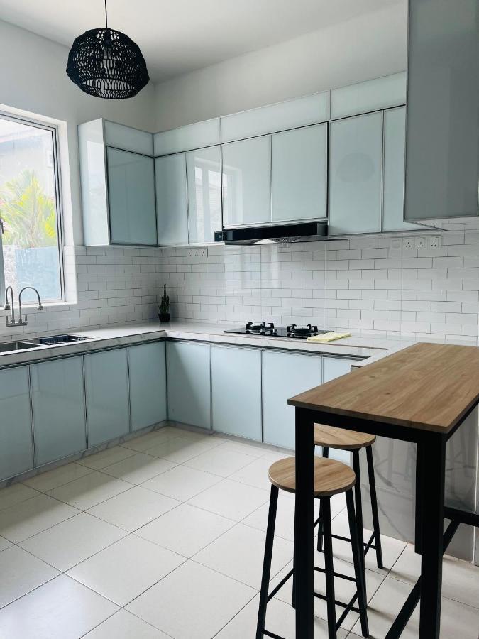 Villa Pool Kepala Batas Kampong Hilir  Ngoại thất bức ảnh