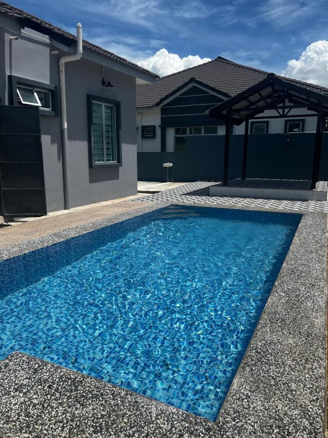 Villa Pool Kepala Batas Kampong Hilir  Ngoại thất bức ảnh