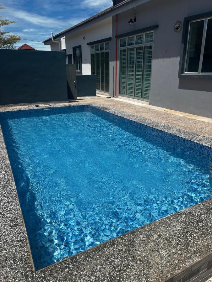 Villa Pool Kepala Batas Kampong Hilir  Ngoại thất bức ảnh